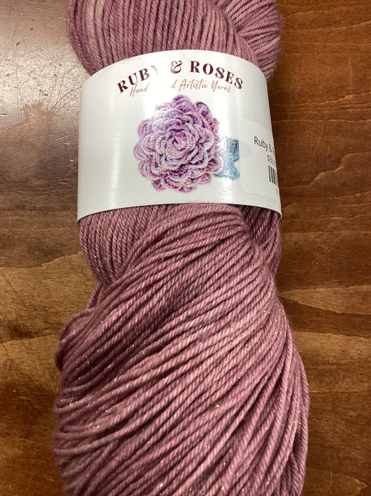 Ruby & Roses Rosegold