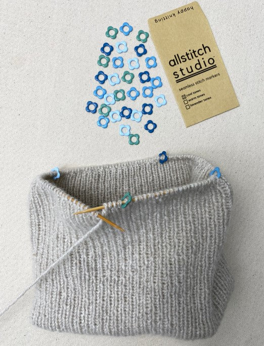 Small Flower Stitch Markers