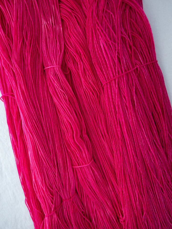Ruby and Roses Rose DK