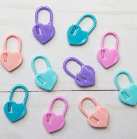 Open Locking Heart Stitch Markers