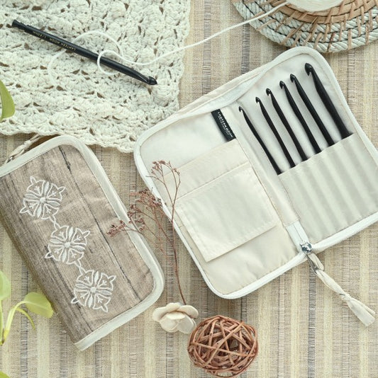 Lantern Moon Radiance Crochet Hook Set